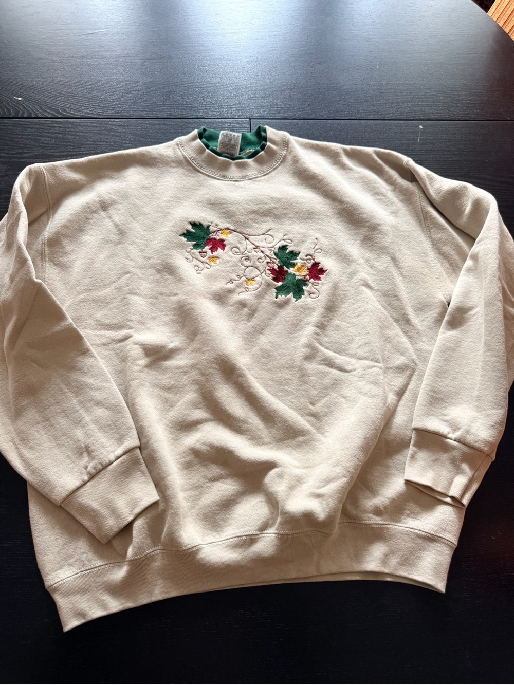 Fruit of the Loom women’s Beige Crewneck Pullover Sweatshirt Embroidered XL